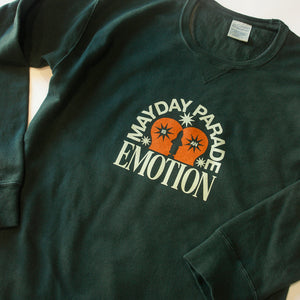 Emotion - Field Green Crewneck flat front